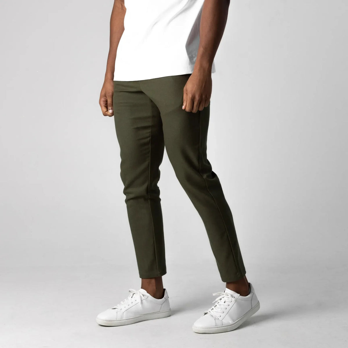 Bruno™ | Pantalón chino elástico de corte slim