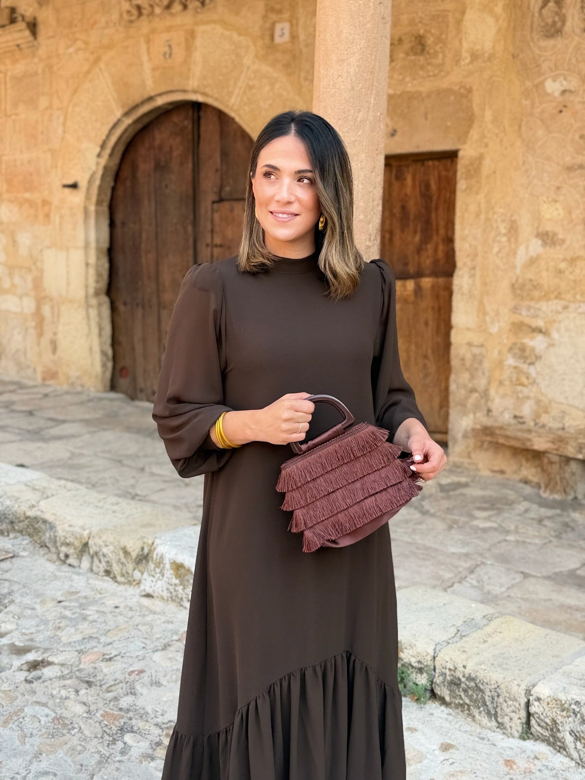 Elena™ | Vestido largo con vuelo y manga abullonada