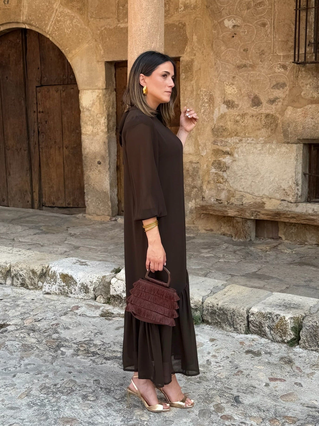 Elena™ | Vestido largo con vuelo y manga abullonada