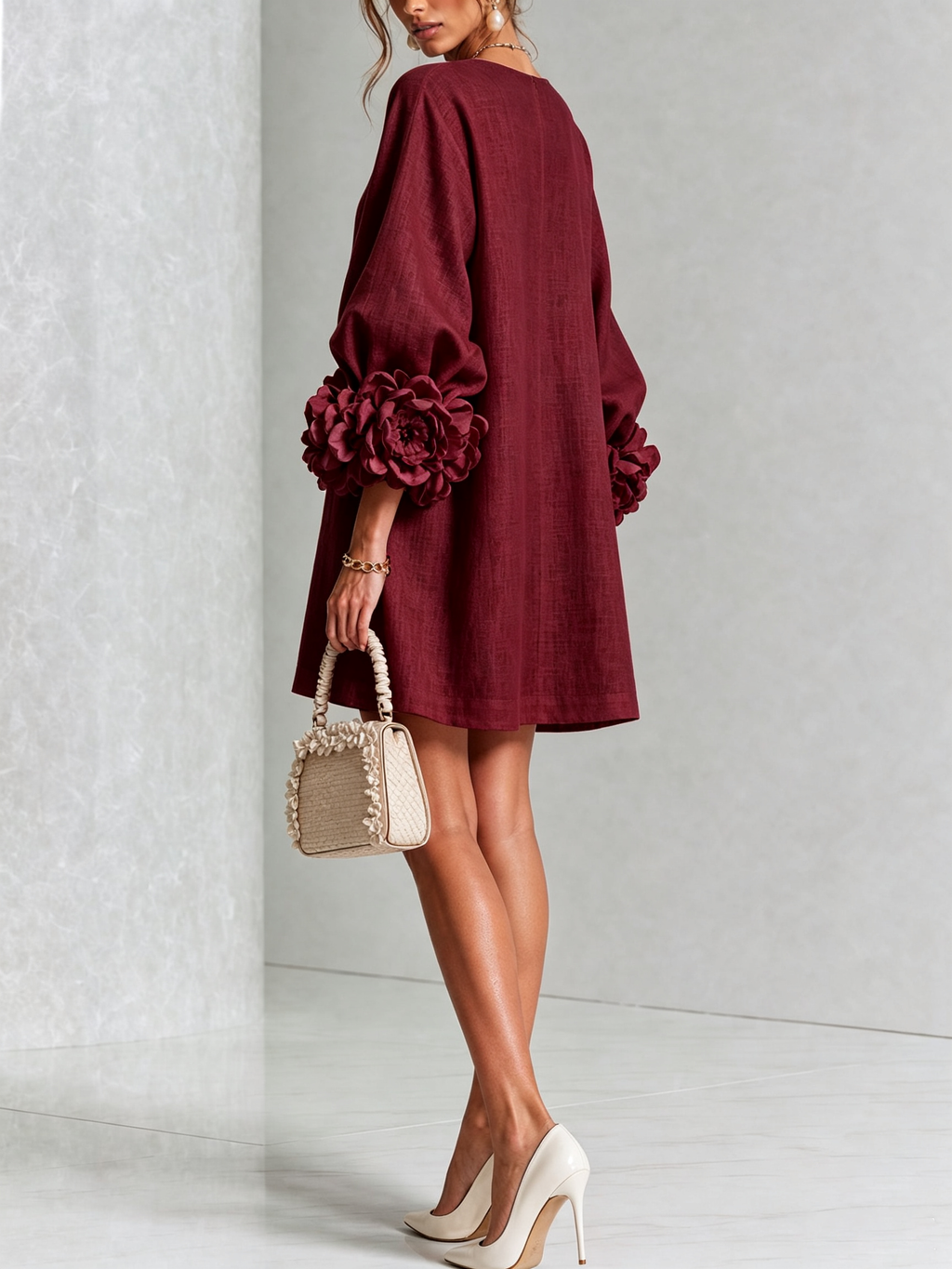 Amara™ | Vestido corto de lino con botones y flores en las mangas
