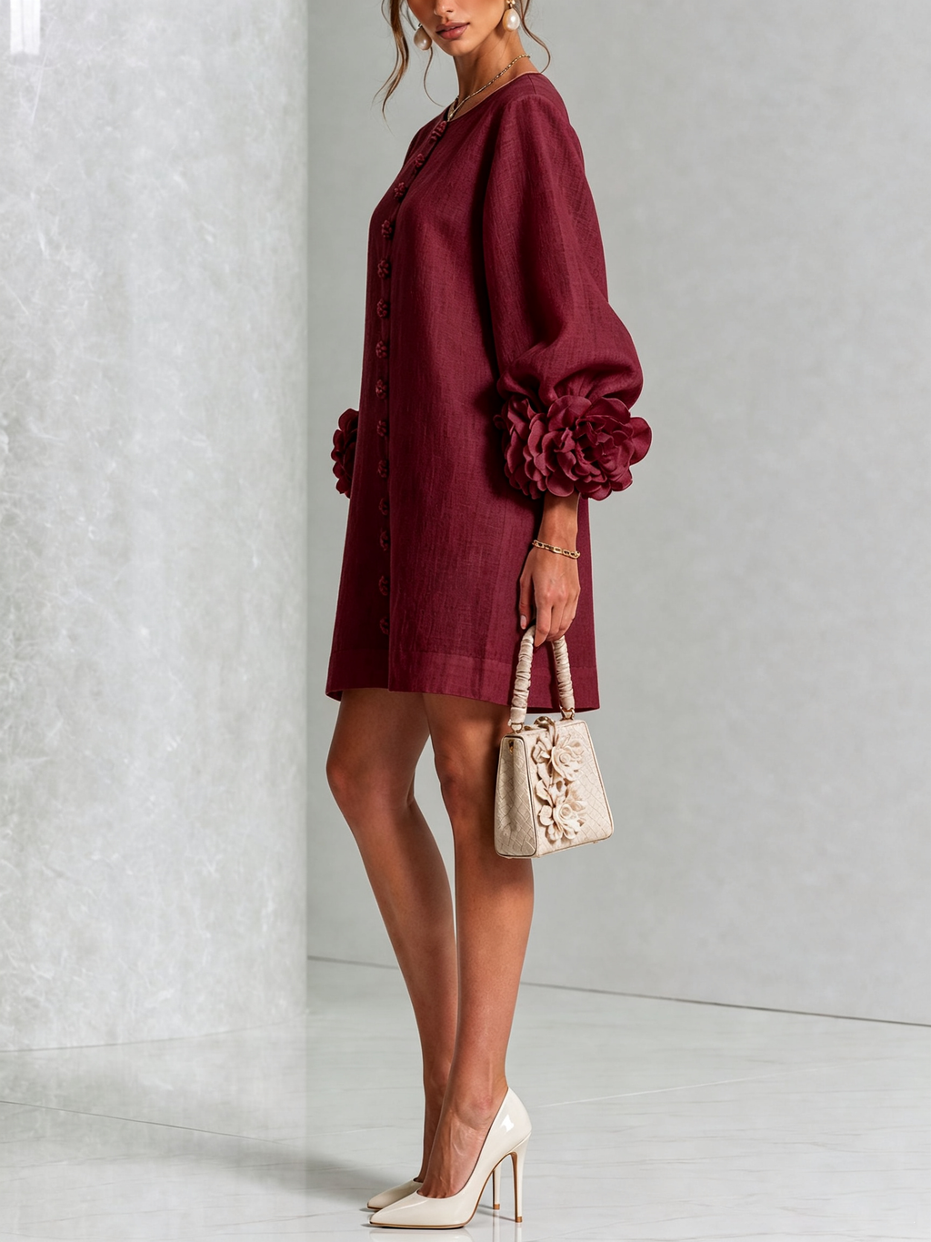 Amara™ | Vestido corto de lino con botones y flores en las mangas