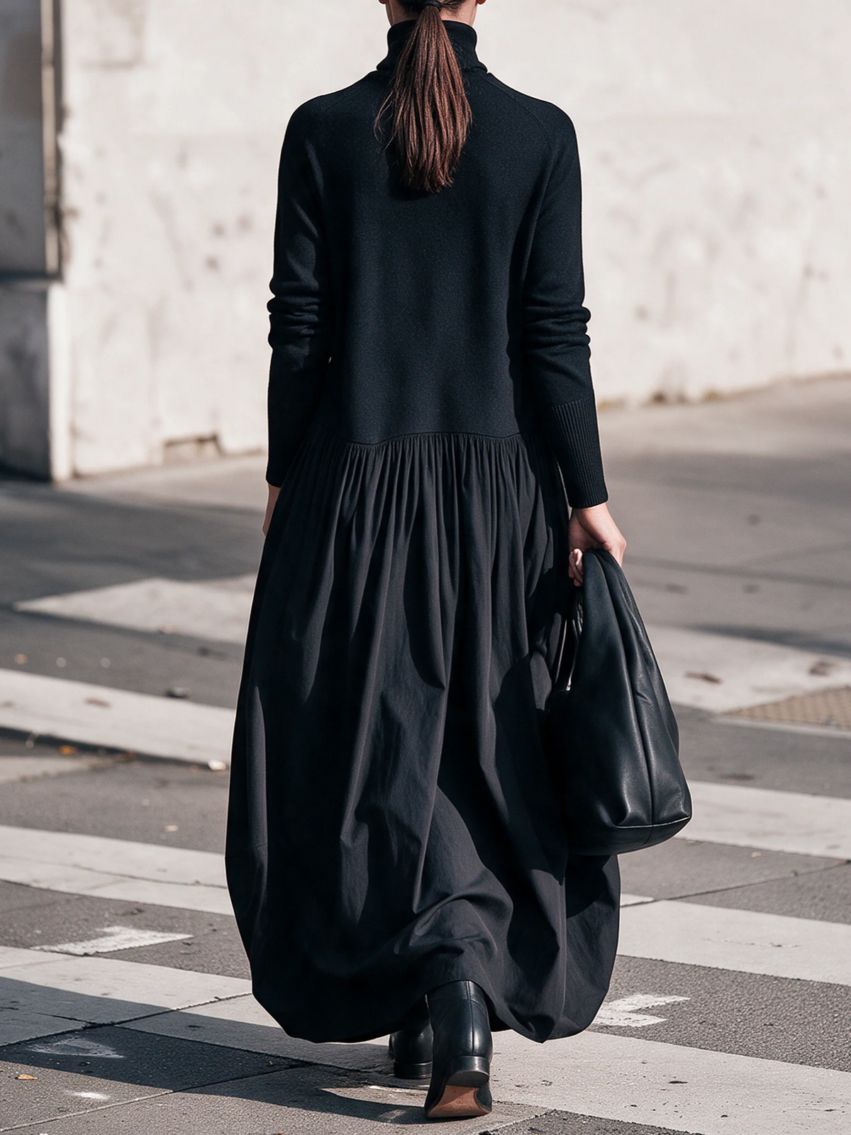 Alma™ | Vestido largo de cuello alto con bolsillos