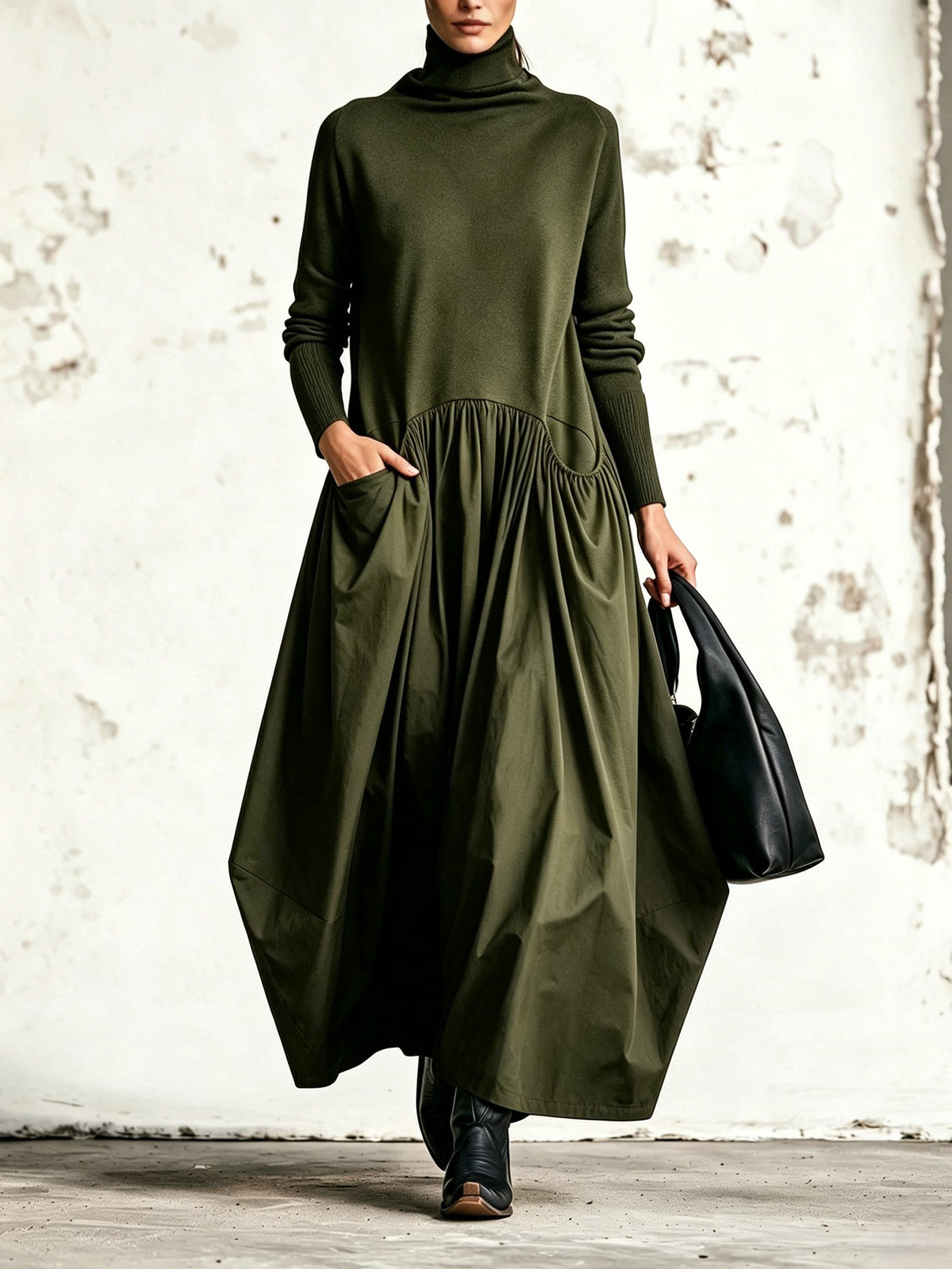 Alma™ | Vestido largo de cuello alto con bolsillos